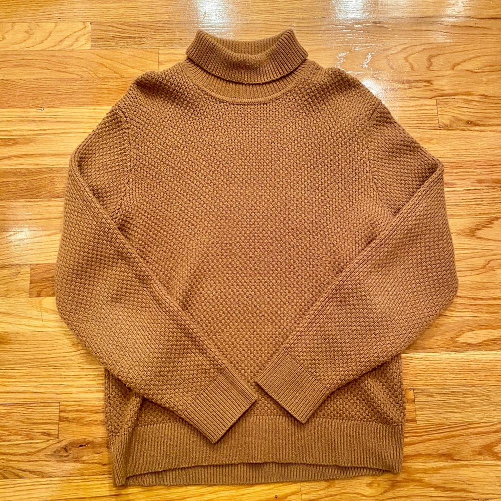 UNIQLO Turtle Neck Wool Sweater (Brown)